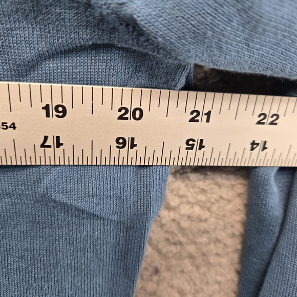 DSTRCT&Row Long Sleeve Collared Blue White Stripes Size M Stretch 1/4 Button New - Picture 5 of 8